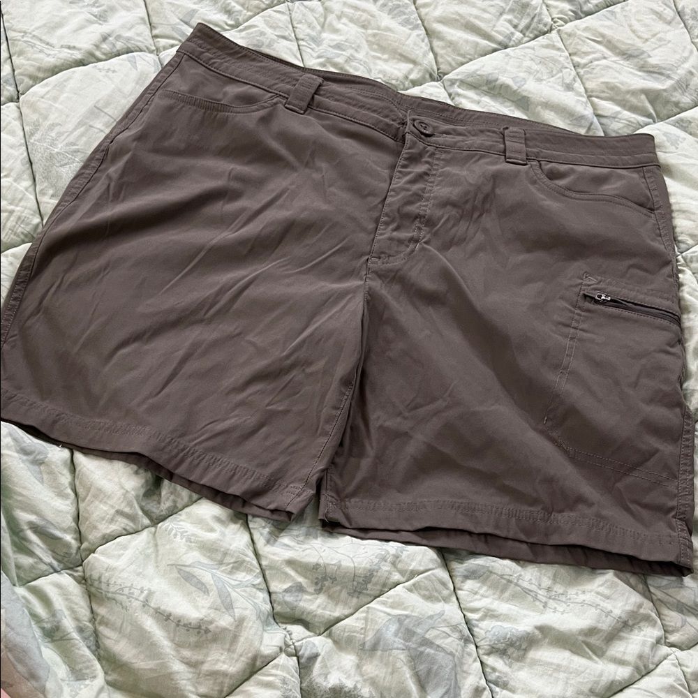 Eddie Bauer army green  Shorts